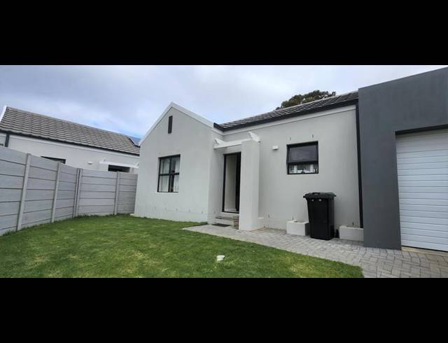 2 BEDROOM HOUSE FOR SALE IN MYRTLEDENE